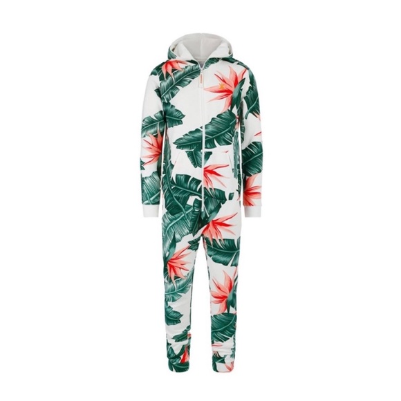 Onepiece Beverly Hills Jumpsuit - Picture 14 of 14